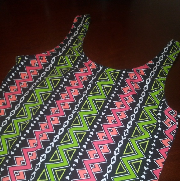 Colorfull Designed Dress - Picture 2 of 3